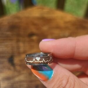 Heartbeat Design Brown Ring